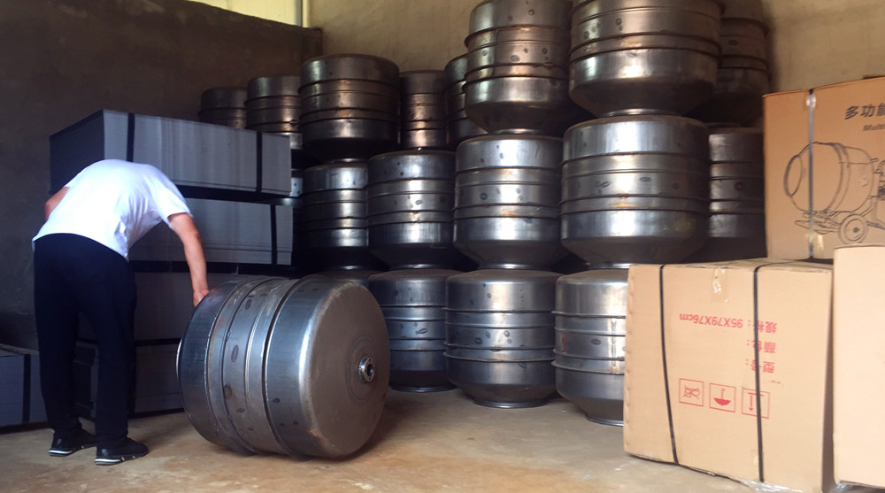 220v小攪拌機攪拌滾筒半成品車間-河北東圣吊索具制造有限公司 220v小攪拌機攪拌滾筒半成品車間-河北東圣吊索具制造有限公司