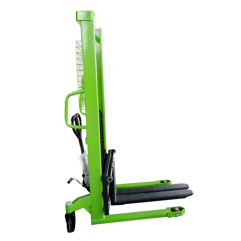 2噸液壓堆高叉車搬運(yùn)600斤木箱--河北東圣吊索具制造有限公司--液壓堆高車|手動(dòng)叉車|小型攪拌機(jī)|石材夾具 2噸液壓堆高叉車搬運(yùn)600斤木箱--河北東圣吊索具制造有限公司--液壓堆高車|手動(dòng)叉車|小型攪拌機(jī)|石材夾具